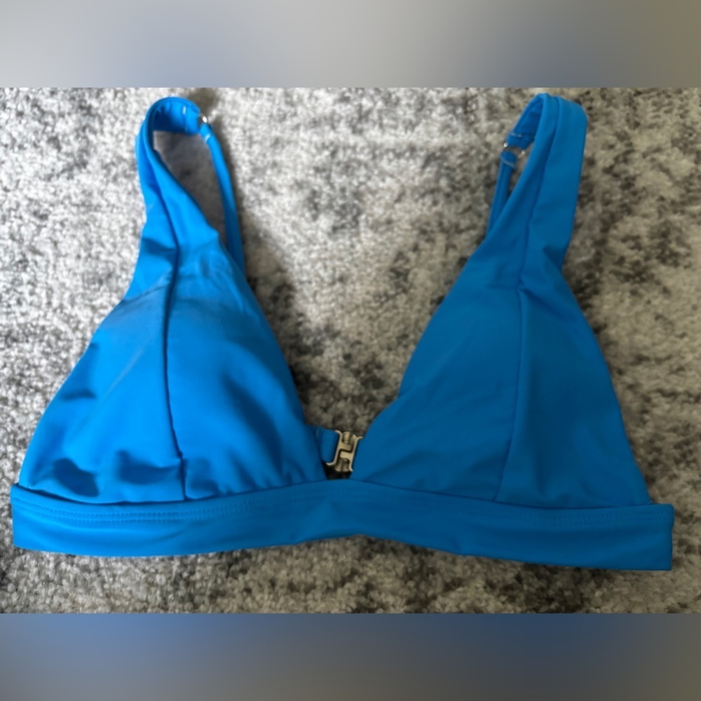 Wild Fable Triangle Bikini Top Blue Adjustable Straps Clasp Back Size: Medium